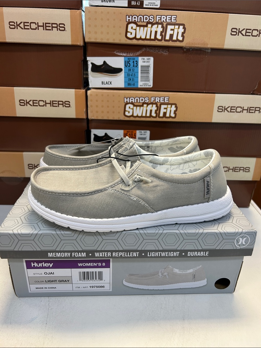 Hurley Women’s Slip-On Loafer Size 8 — Light Gray 0252